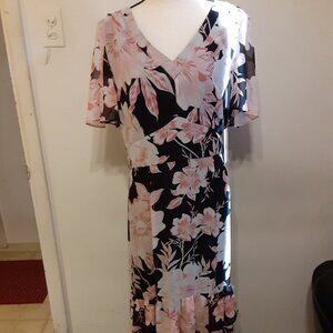 JulieJordan (12) Black Background Dress w/Orange & Tan Flowers VNeck/Back Zipper
